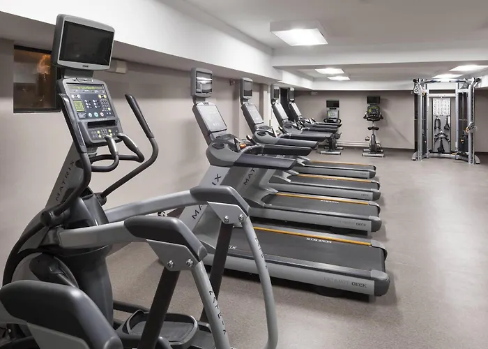 Residence Inn Kansas City Country Club Plaza