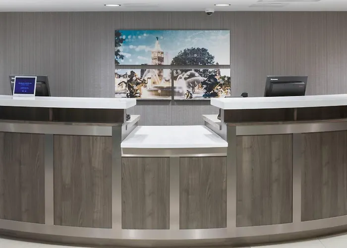 Residence Inn Kansas City Country Club Plaza