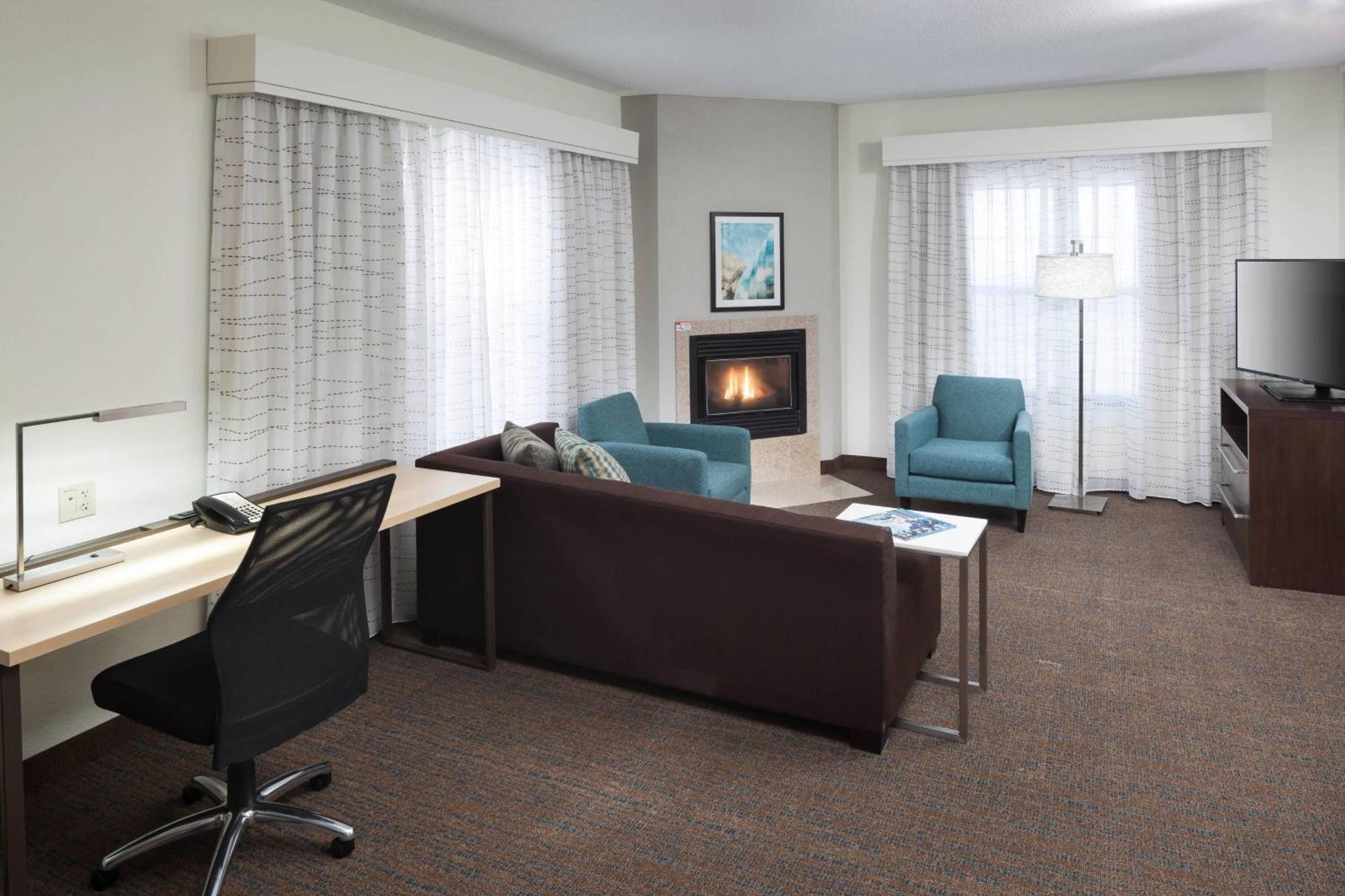 Hotel Kansas Country Club Plaza 3*