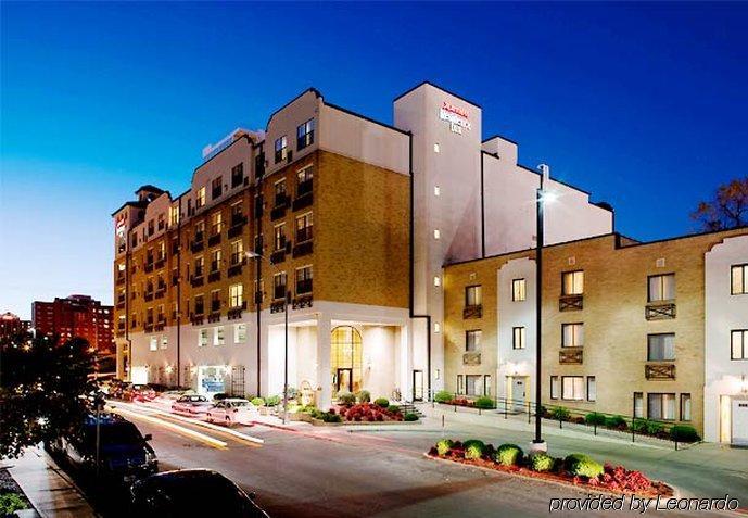 Kansas Country Club Plaza 3*